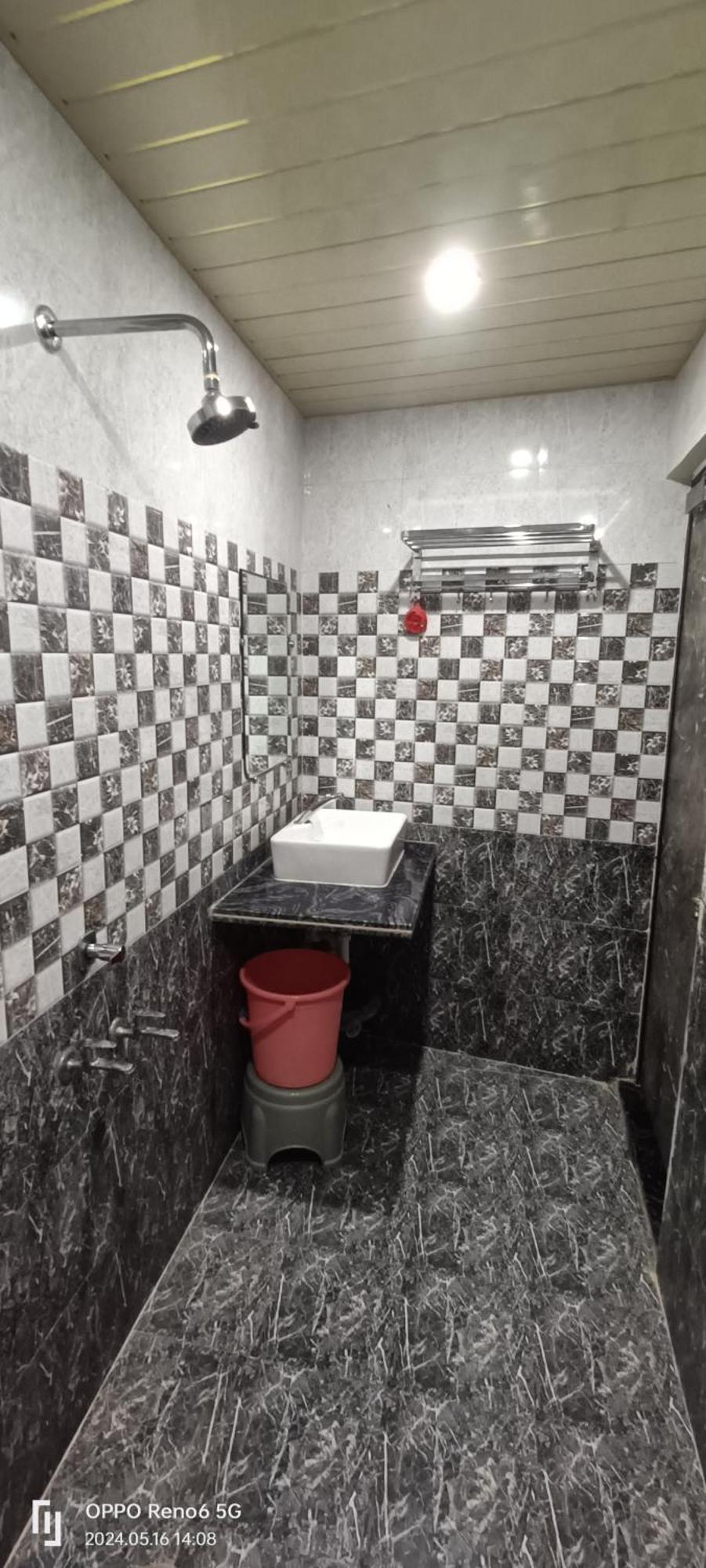 Hotel Royal Inn Satna Kültér fotó